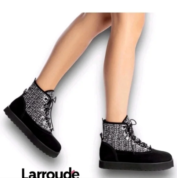 LARROUDE Vail Flat Lace up Boots Size 6.5 Black Suede Tweed NWOB NEW $415